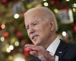 Công bố kế hoạch đối phó Omicron, Tổng thống Biden nhắc đến ông Trump