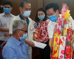Ông Võ Văn Thưởng thăm, tặng quà tết cho gia đình chính sách tại Đồng Nai