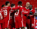 Salah và Mane đưa Liverpool vào tứ kết Champions League
