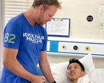 Chủ tịch và HLV trưởng CLB TP.HCM đến thăm Hùng Dũng