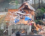 Lốc xoáy hủy diệt ở Mỹ: 5 người chết, khu dân cư bị san phẳng