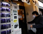 Ở Nhật, muốn xét nghiệm COVID-19 cứ ra... tủ bán hàng tự động