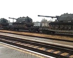 Ukraine: Nhiều xe tăng, khí tài quân sự Nga áp sát biên giới, Mỹ cảnh báo Matxcơva