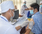 Sóc Trăng bắt đầu tiêm vắc xin COVID-19 cho gần 7.500 cán bộ y tế, bộ đội biên phòng...