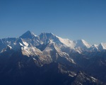 Trung Quốc lập hàng rào trên đỉnh Everest chống dịch tràn từ Nepal