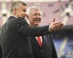 Sir Alex còn đỡ đần cho Solskjaer đến bao giờ?