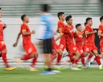 Tuyển Việt Nam mướt mồ hôi sau bài tập thể lực cường độ cao của ông Park