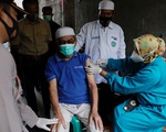 Hơn 350 bác sĩ Indonesia mắc COVID-19 dù đã tiêm vắc xin