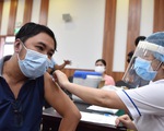 Hàng ngàn công nhân TP.HCM tiêm vắc xin COVID-19 trong ngày chủ nhật