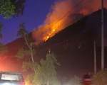 Trắng đêm dập lửa cháy rừng ở Thừa Thiên Huế