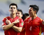 Chủ tịch nước Nguyễn Xuân Phúc thưởng đội tuyển Việt Nam 1 tỉ đồng
