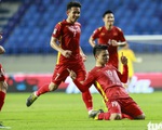 Hàng ngàn bạn đọc đã dự đoán, Quang Hải dẫn đầu bình chọn 