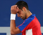 Thua Zverev, Djokovic tan mộng HCV Olympic và Golden Slam