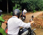 Thí sinh đang ngủ, tình nguyện viên tới nhà dựng dậy chở đi thi tốt nghiệp