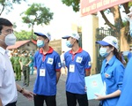 Chiến sĩ tình nguyện: Vừa tiếp sức mùa thi, vừa đảm bảo phòng chống dịch