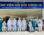 Thêm 10 bệnh nhân nặng ở Bệnh viện hồi sức COVID-19 được xuất viện
