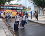 Đoàn xe 40 chiếc chở sinh viên, bà con Kiên Giang rời TP.HCM đã về tới khu cách ly