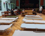 13 người làm thuê Quảng Ngãi đi bộ về quê được xe thiện nguyện Phú Yên chở giúp