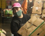 Lao động tự do tạm trú ở Hà Nội không phải về quê xin xác nhận hỗ trợ
