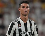 Ronaldo chia tay đồng đội ở Juventus, sắp cập bến Man United?