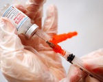 Nhật lại phát hiện tạp chất trong lọ vắc xin Moderna chưa sử dụng