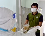 Xe phở yêu thương đến bệnh viện dã chiến: 