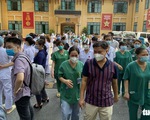 Hà Nội: Bệnh viện Việt Đức có ca COVID-19 mới, tạm phong tỏa tòa nhà với khoảng 1.400 người