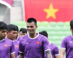 Tuyển Việt Nam tập thử sân chính, loại 1 cầu thủ trước ngày đấu Úc