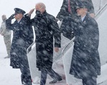 Tổng thống Biden mắc kẹt trên chuyên cơ vì bão tuyết