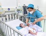 Trẻ sốt xuất huyết nặng tăng, 25% số ca nhập viện