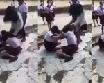 Nhóm nữ sinh lớp 8 giật tóc, đánh đập nhau dữ dội trong giờ ra chơi