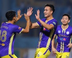 Cầu thủ không được đưa vợ, con lên bục khi nhận huy chương V-League 2022