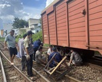 Khắc phục sự cố tàu hàng trật bánh ở Nha Trang, thông tuyến đường sắt Bắc - Nam