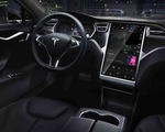 Xe Tesla hiện đại nhưng không phải chủ xe nào cũng biết dùng