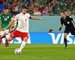 Lewandowski đá hỏng phạt đền, Ba Lan hoà Mexico không bàn thắng