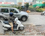 TP.HCM: Đường Nguyễn Hoàng xuống cấp, dân sụp ổ gà 
