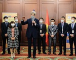 Đặc phái viên John Kerry nói về năng lượng sạch ở Việt Nam