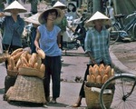 Bánh mì Việt ký sự - Kỳ 8: Bánh mì Hà Nội, từ lầu son đến vỉa hè