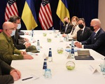 Tổng thống Mỹ Biden gặp trực tiếp 2 bộ trưởng Ukraine tại Ba Lan
