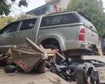Xe ô tô lao vào tiệm bán hoa quả ở TP Thanh Hóa, 2 người tử vong