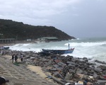 Sóng lớn đánh chìm tàu, thuyền của ngư dân Quy Nhơn, Khánh Hòa