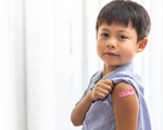 Những điều bố mẹ cần lưu ý khi cho trẻ 5-11 tuổi tiêm vắc xin COVID-19