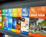 Giá sách giáo khoa được tính toán dựa trên các yếu tố nào?