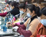 Sản xuất của Trung Quốc giảm xuống thấp nhất trong 2 năm