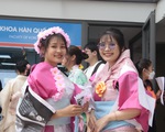 Áo mưa, giấy báo, rèm vải... làm nên những bộ yukata đặc sắc
