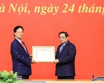 Trao Huy hiệu 55 năm tuổi Đảng cho nguyên Thủ tướng Nguyễn Tấn Dũng