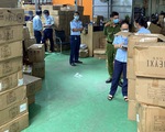 TP.HCM: Hốt kho mỹ phẩm "bán trên mạng", toàn đồ từ Trung Quốc