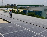 Điện lực tạm ngưng trả tiền mua điện mặt trời: Tranh cãi quyết liệt về trách nhiệm