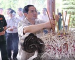 Thủ tướng dâng hương tưởng nhớ anh hùng liệt sĩ tại Ngã ba Đồng Lộc