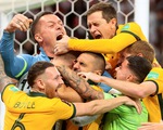 Thủ môn dự bị hóa người hùng, Úc giành vé đến World Cup 2022